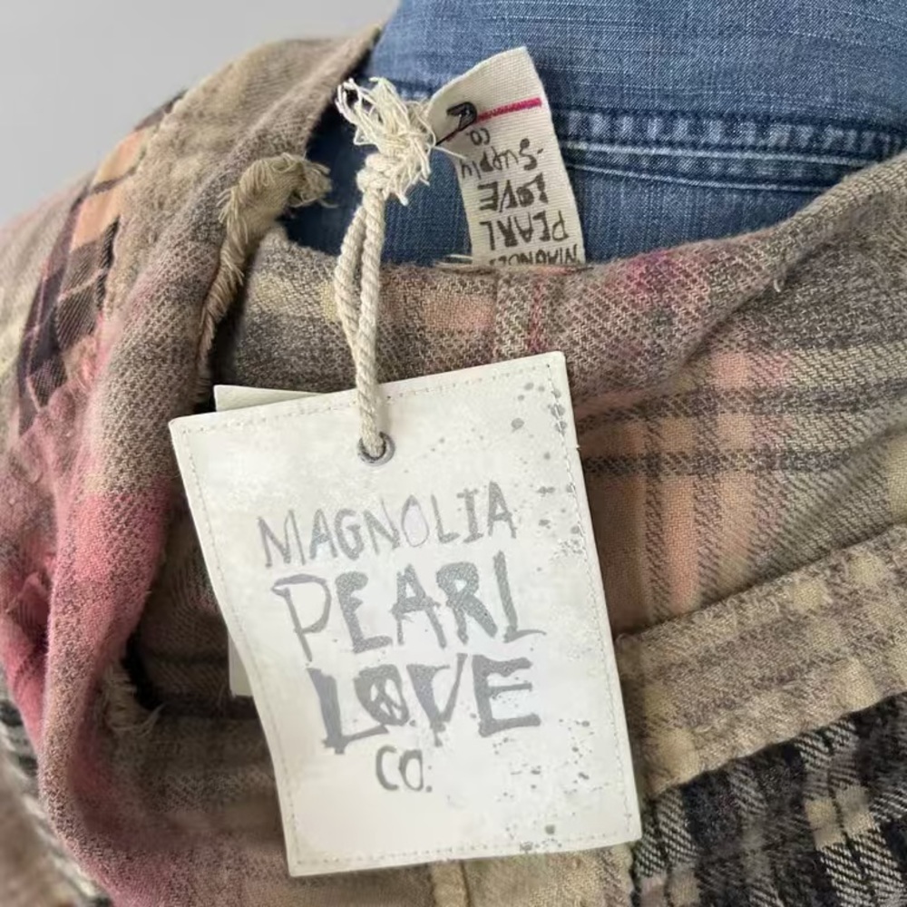 Magnolia Pearl Plaid Patchwork Cape - image 10